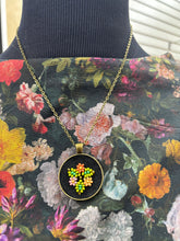 Load image into Gallery viewer, Beadwork pendant